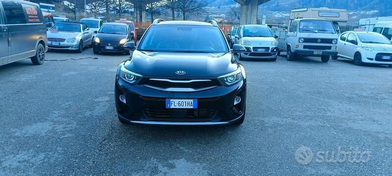 Usata Kia Stonic 119 CV (87 kW) 2017 Nero SUV