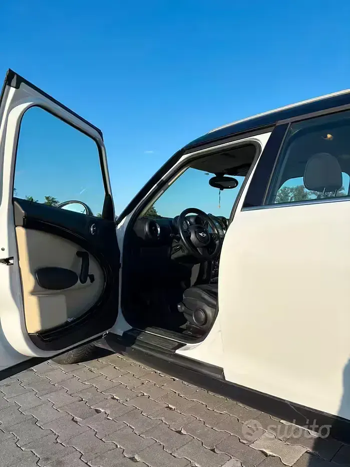 Usata Mini Countryman 111 CV (81 kW) 2012 Bianco SUV