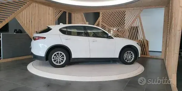 Usado Alfa Romeo Stelvio 190 CV (139 kW) 2019 Blanco SUV