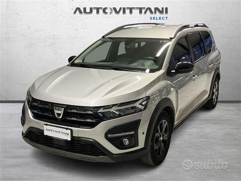 Usata Dacia Jogger Extreme 101 CV (74 kW) 2022 Grigio chiaro Monovolume