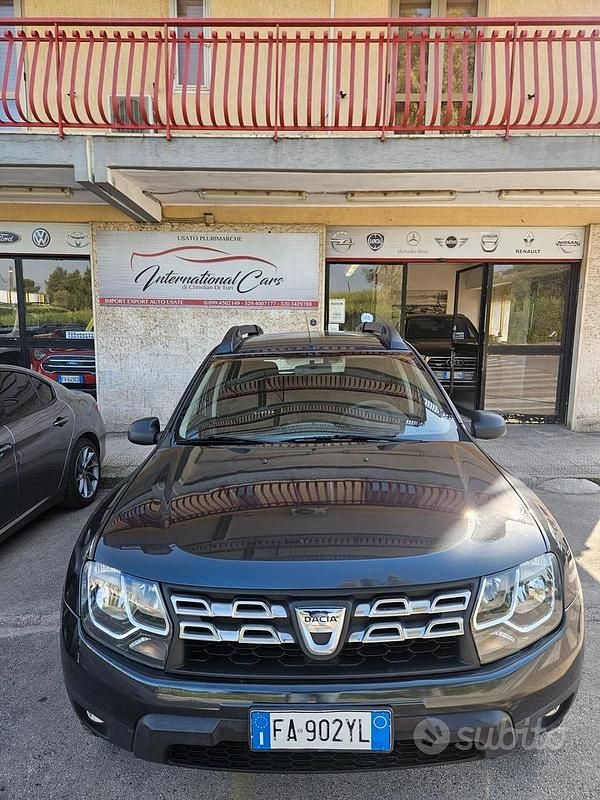 Usata Dacia Duster 110 CV (80 kW) 2015 Nero SUV