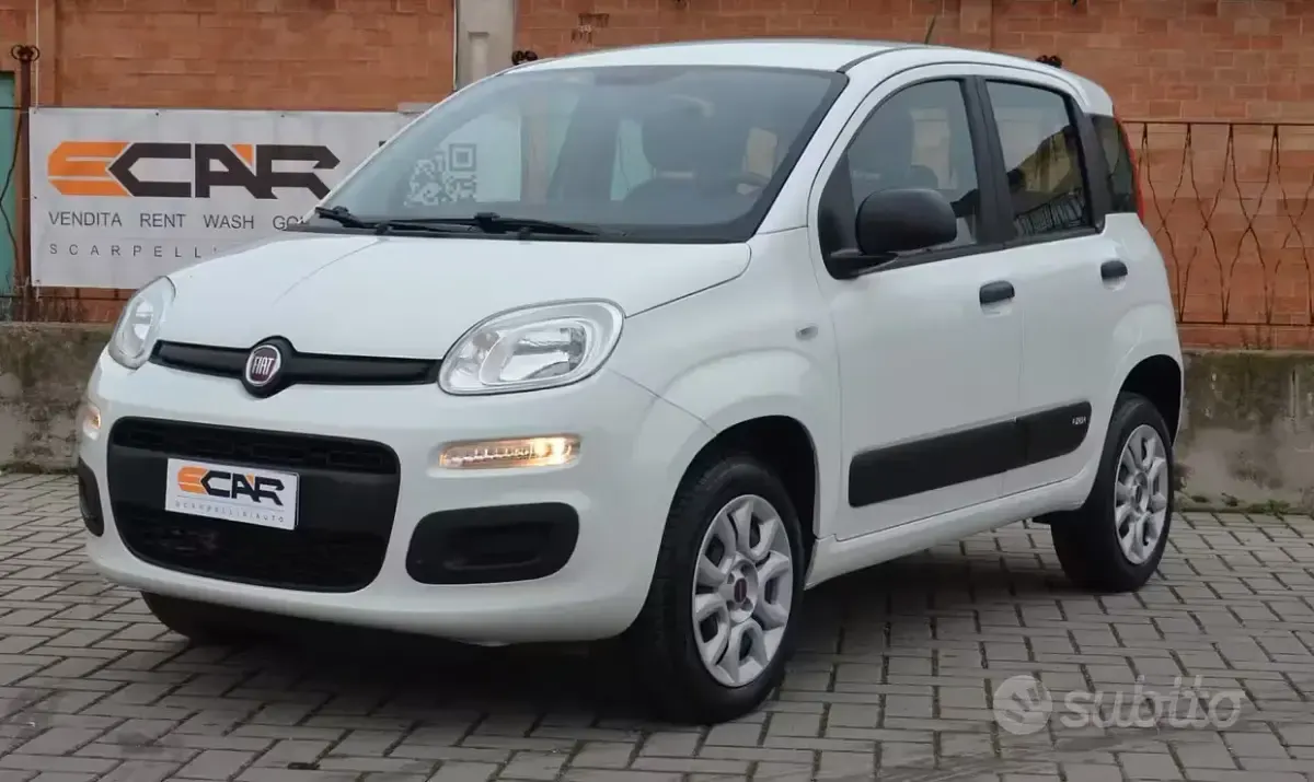 Usata Fiat Panda Easy 84 CV (61 kW) 2019 Bianco Utilitaria