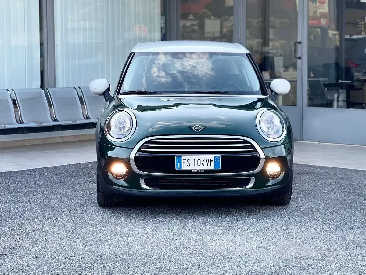Usata Mini Cooper D 116 CV (85 kW) 2018 Verde Utilitaria