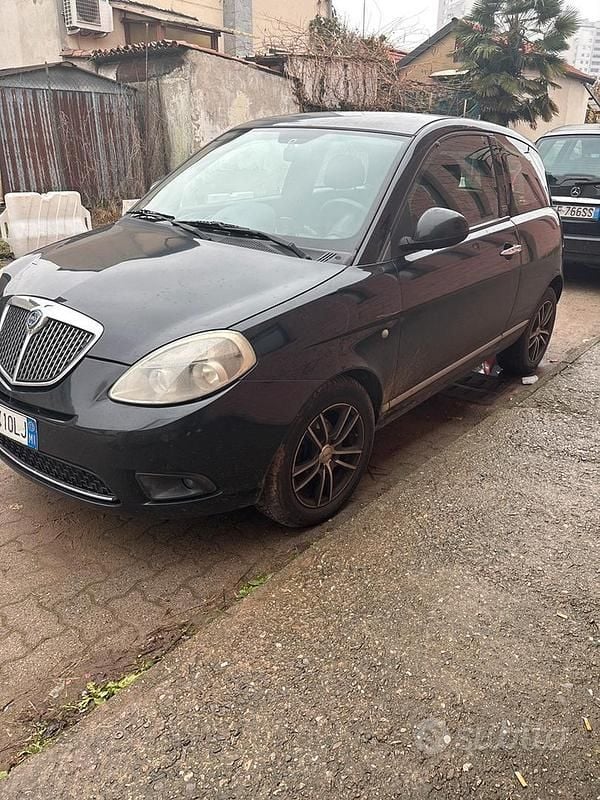 Usata Lancia Ypsilon 2012 Nero Utilitaria