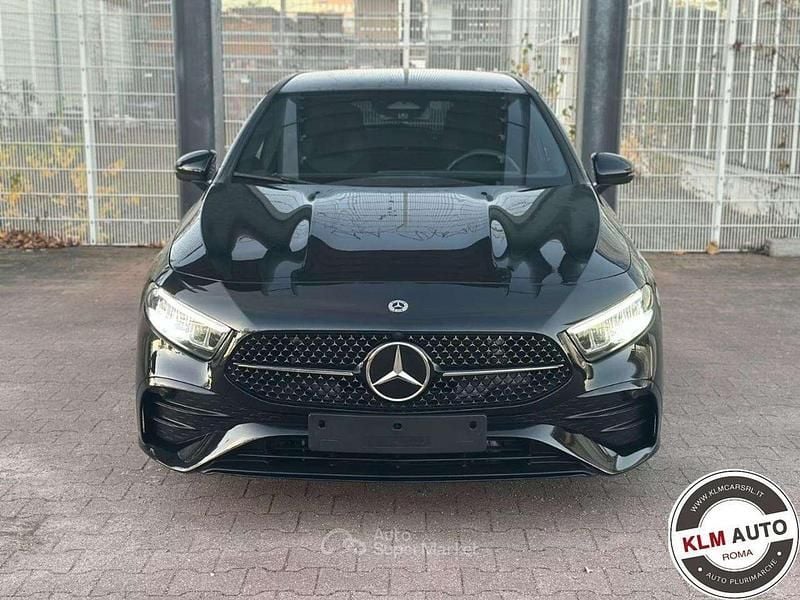 Begagnad Mercedes A200 Premium 163 HK (119 kW) 2024 Svart Sedan