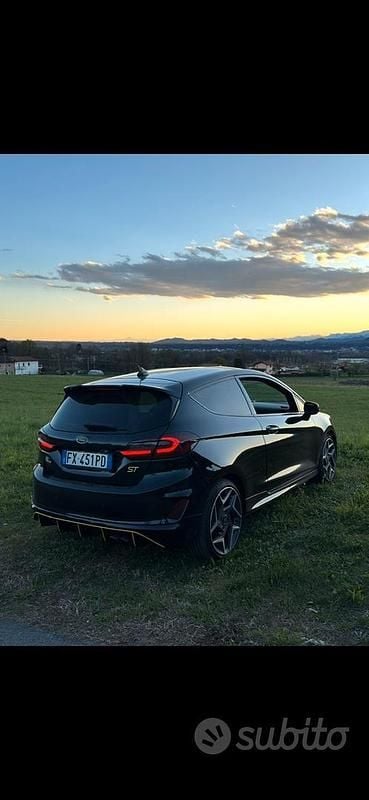 Nero Usata 2019 Ford Fiesta Performance Edition Berlina | 17.500 € - Immagine 1/4