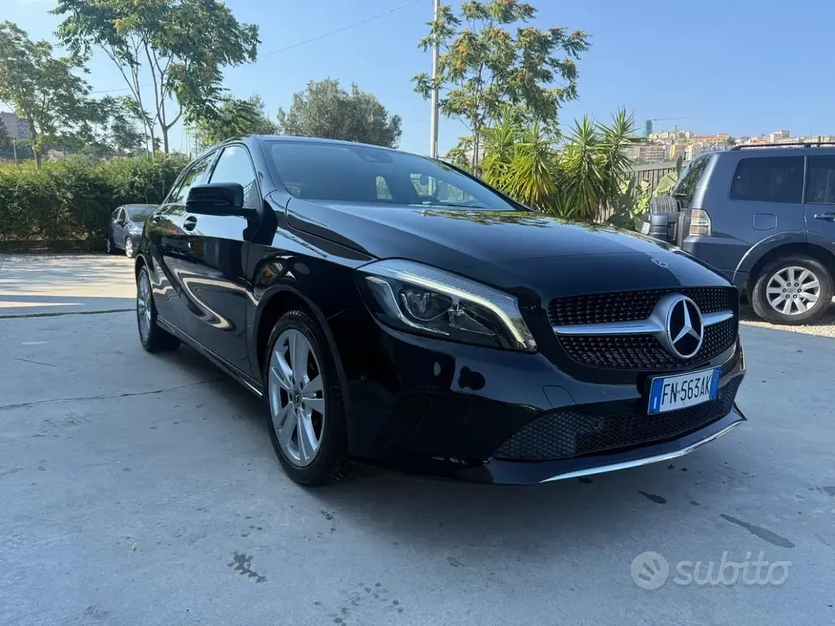 Usata Mercedes A180 Executive 109 CV (80 kW) 2018 Nero Berlina