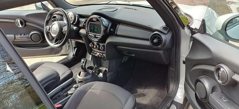 Usata Mini Cooper Cabriolet Hype 136 CV (100 kW) 2020 Argento Cabrio