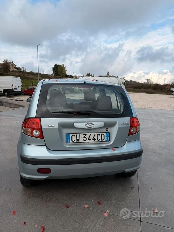 Usata Hyundai Getz 63 CV (46 kW) 2004 Blu Utilitaria