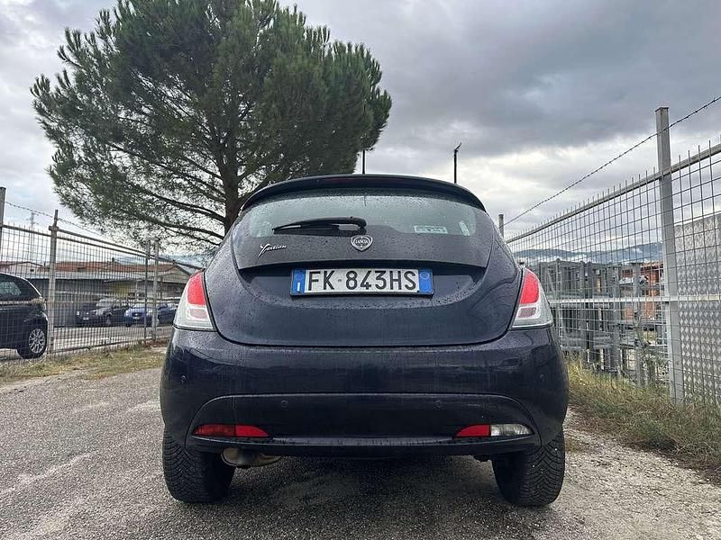Usata Lancia Ypsilon Silver 95 CV (69 kW) 2017 Utilitaria
