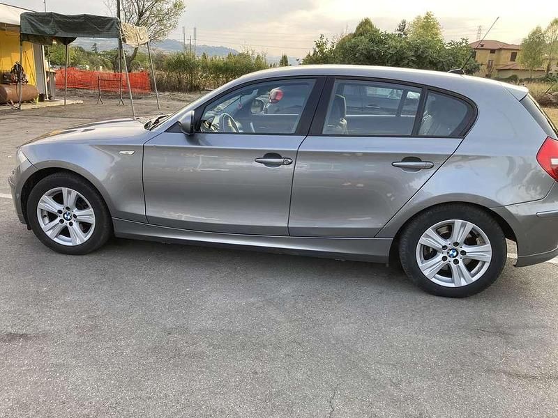 Usata BMW 118 143 CV (105 kW) 2011 Utilitaria