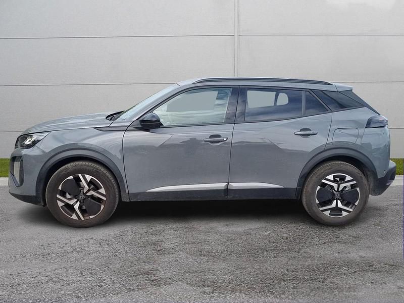 Usata Peugeot 2008 Allure 130 CV (95 kW) 2023 Grigio alluminio SUV