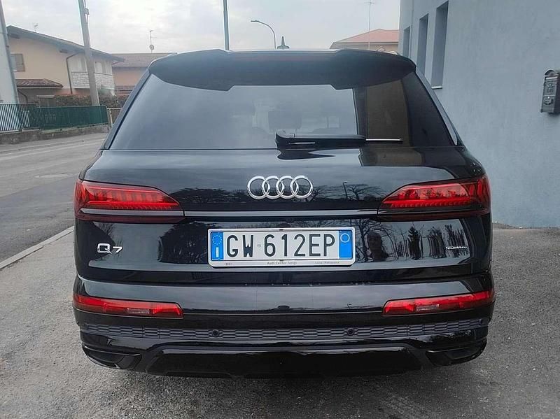 Usata Audi Q7 S-Line 340 CV (250 kW) 2024 Nero SUV