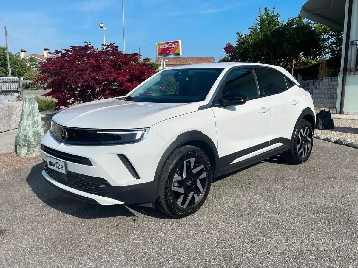 Usata Opel Mokka Elegance 101 CV (74 kW) 2023 Bianco SUV