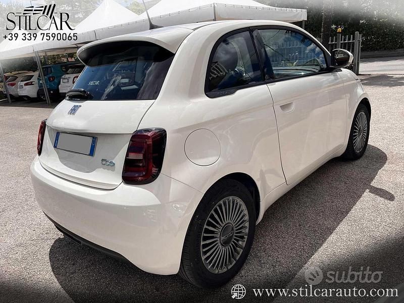 Usata Fiat 500e Icon 86 kW (118 CV) 2021 Bianco Berlina