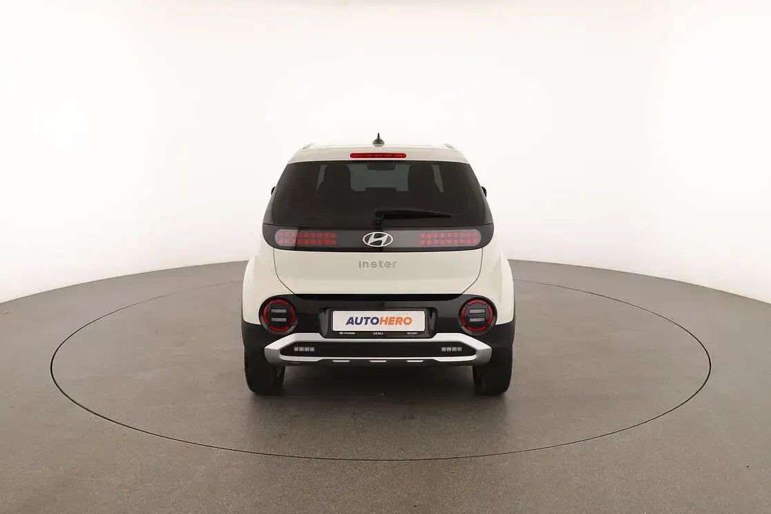 Usata Hyundai Inster 85 kW (116 CV) 2025 Bianco Utilitaria