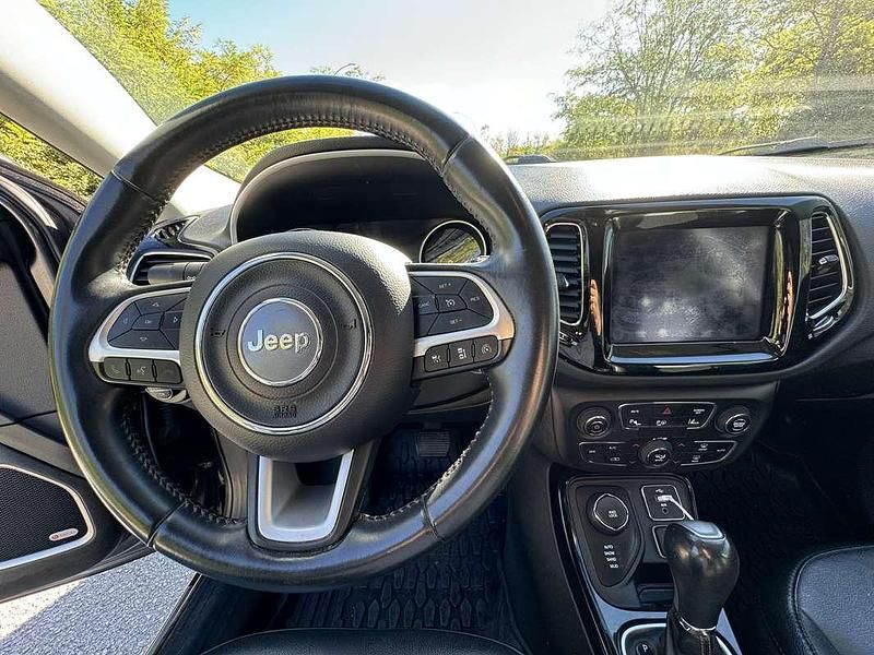 Usata Jeep Compass Limited 170 CV (125 kW) 2018 Grigio SUV