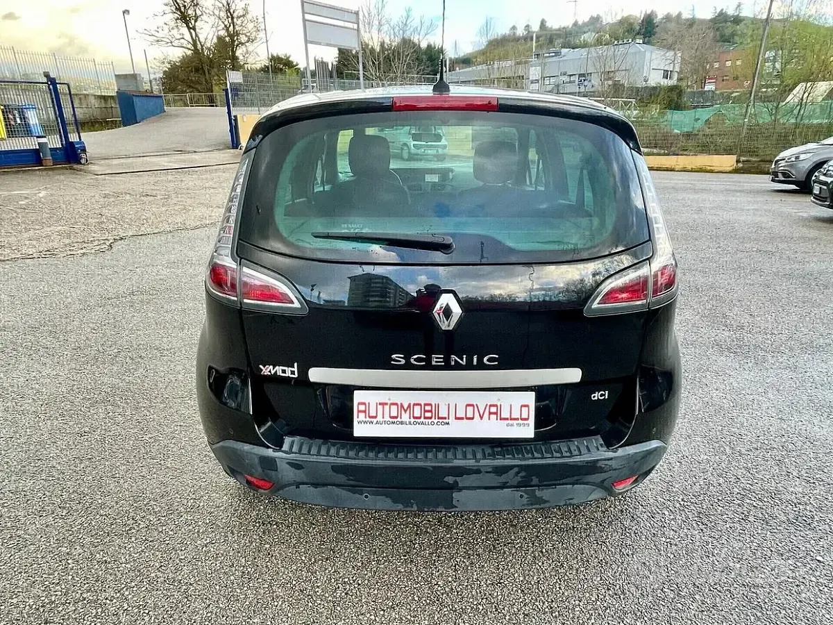 Usata Renault Scénic LIMITED 110 CV (80 kW) 2015 Nero Monovolume
