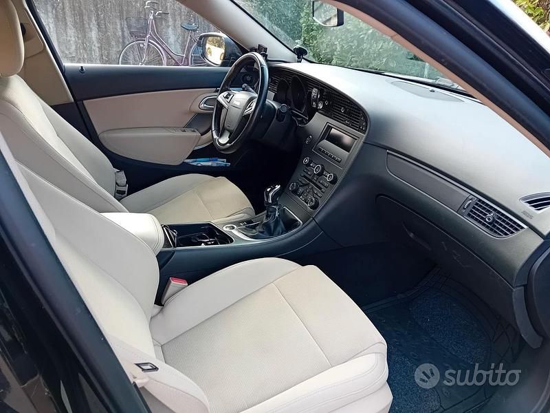 Usata Saab 9-5 190 CV (139 kW) 2011 Nero Berlina