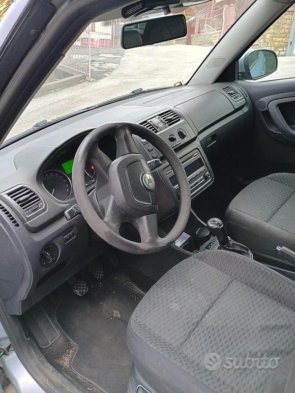 Usata Skoda Fabia 90 CV (66 kW) 2011 Berlina