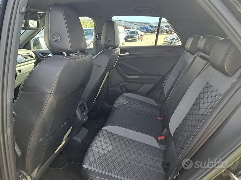 Usata VW T-Roc R-line Plus 150 CV (110 kW) 2025 Grigio SUV