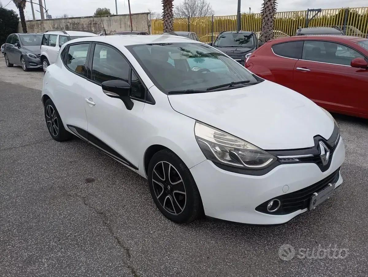 Usata Renault Clio IV 75 CV (55 kW) 2014 Bianco Berlina