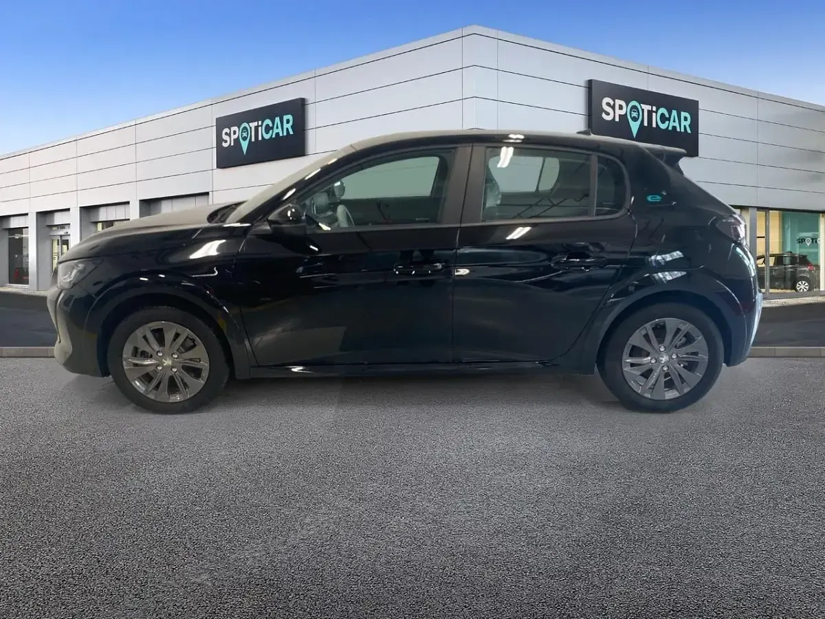 Usata Peugeot e-208 Active 100 kW (136 CV) 2021 Nero Utilitaria