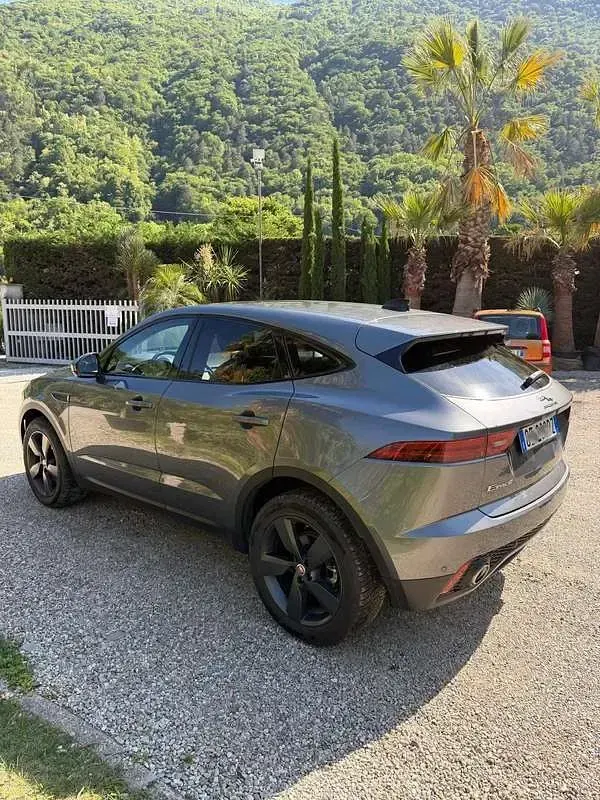 Usata Jaguar E-Pace Chequered Flag 179 CV (131 kW) 2021 Grigio SUV