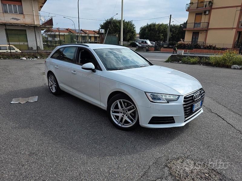 Usata Audi A4 150 CV (110 kW) 2018 Bianco Station wagon