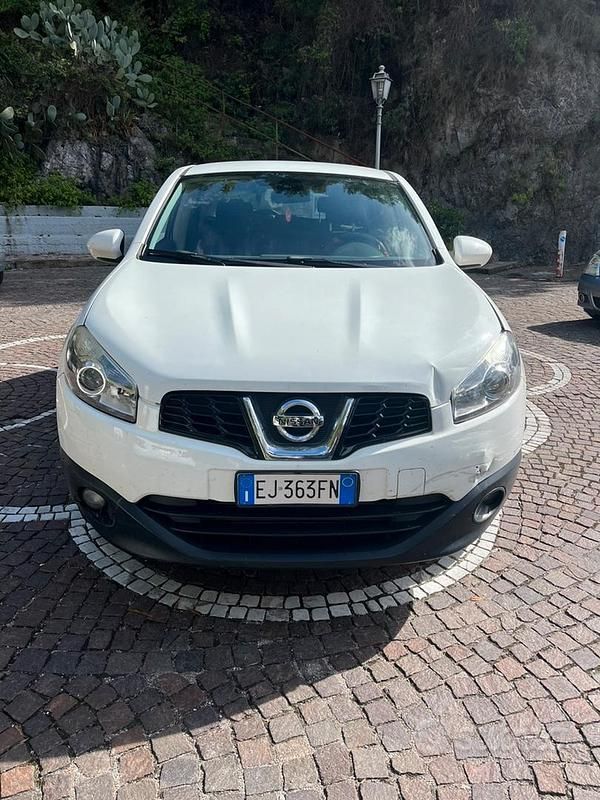 Bianco Usata 2011 Nissan Qashqai SUV | 4000 € (Super prezzo) - Immagine 1/4