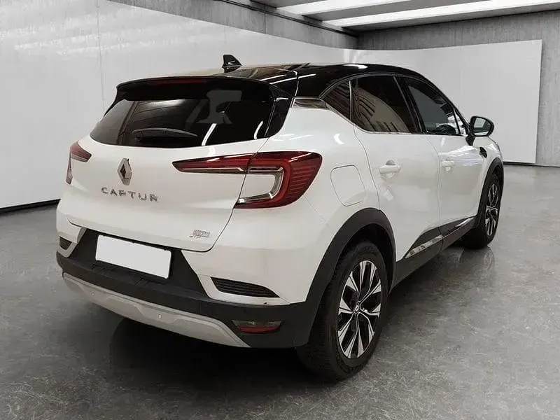 Usata Renault Captur Techno 100 CV (73 kW) 2023 Bianco SUV