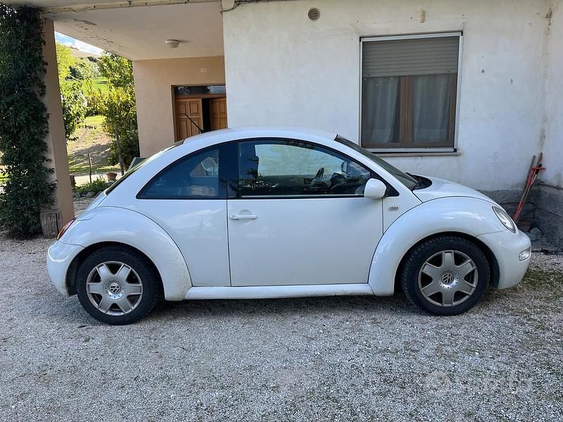 Usata 2001 VW Maggiolino | 1000 € (Super prezzo) - Immagine 1/4