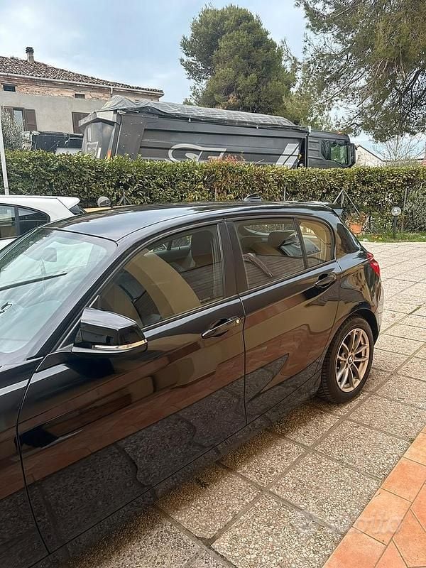 Usata BMW 116 2013 Nero Utilitaria