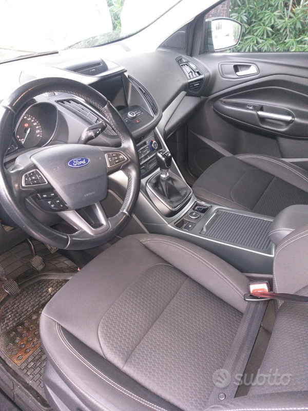 Usato 2018 Ford Kuga Diesel 120 CV (16.800 €)