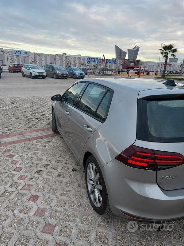 Usata VW Golf VII 110 CV (80 kW) 2014 Grigio Berlina