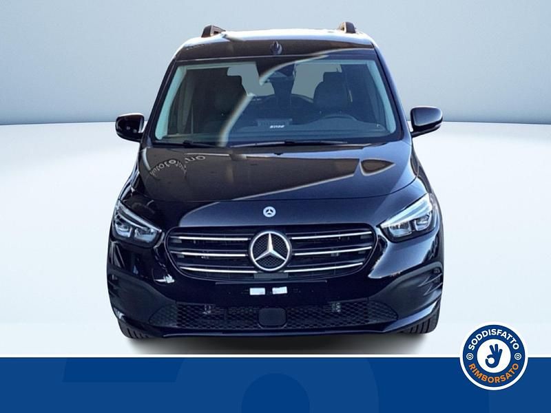 Usata Mercedes T180 116 CV (85 kW) 2025 Nero metallizzato Monovolume