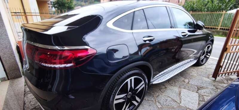 Usata Mercedes GLC300e Premium 258 CV (189 kW) 2020 Nero Coupé