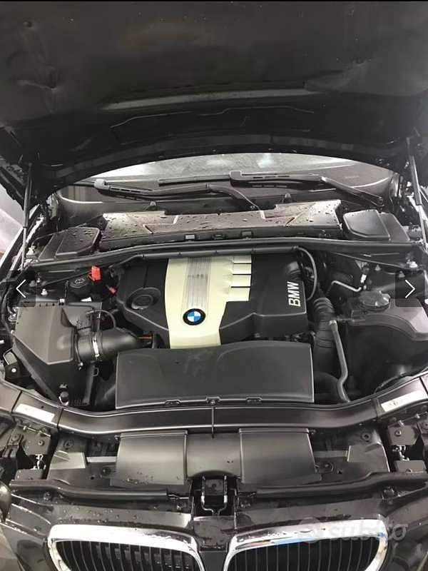 Usata BMW 320 Efficient Dynamics 177 CV (130 kW) 2008 Nero Coupé