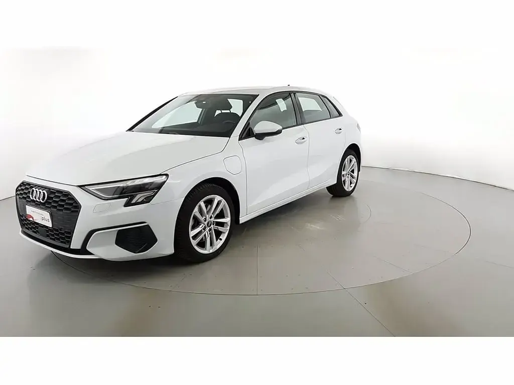 Usata Audi A3 Sportback e-tron Business 204 CV (150 kW) 2022 Utilitaria