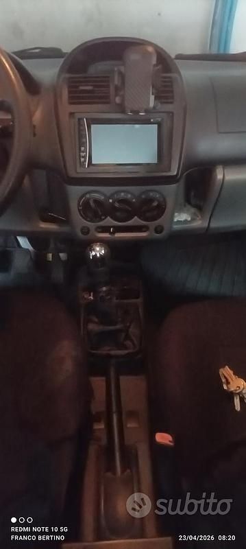 Usata Suzuki Ignis 69 CV (50 kW) 2007 Marrone Utilitaria