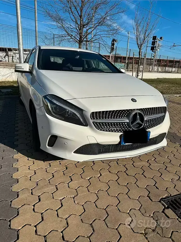 Usata Mercedes A160 90 CV (66 kW) 2015 Bianco Berlina