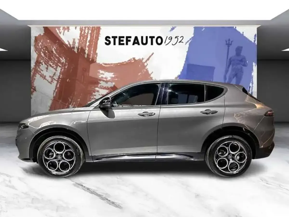 Usata Alfa Romeo Tonale Sprint 131 CV (96 kW) 2024 Grigio SUV
