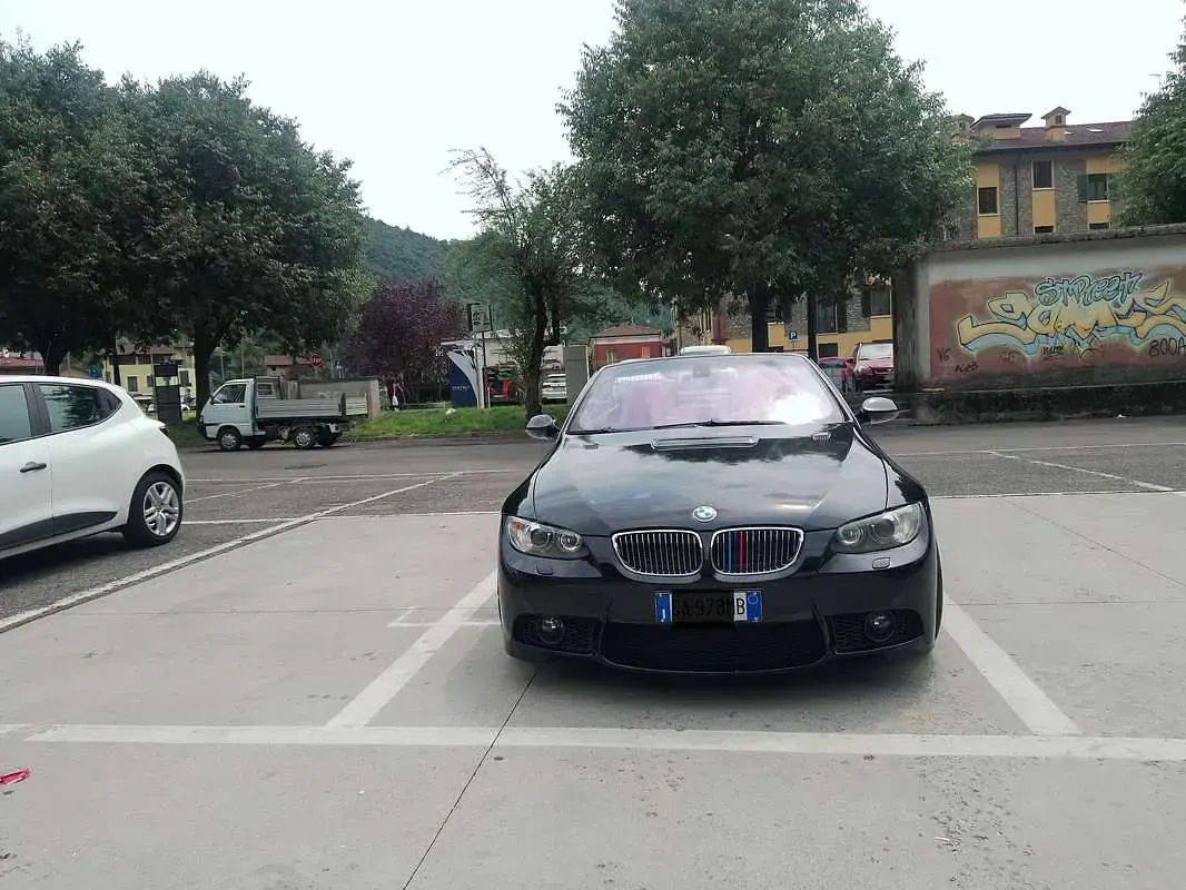 Usata BMW 335 Cabriolet 306 CV (225 kW) 2007 Nero Cabrio