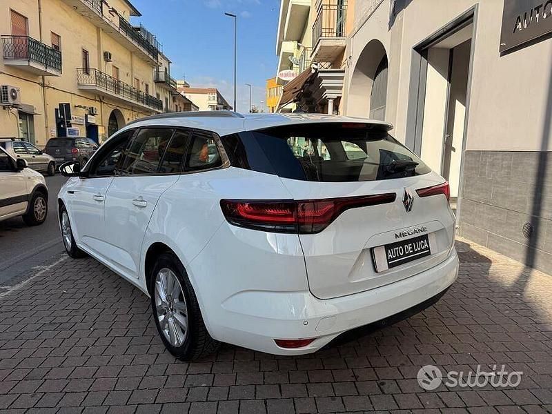 Usata Renault Mégane GrandTour 116 CV (85 kW) 2022 Bianco Station wagon