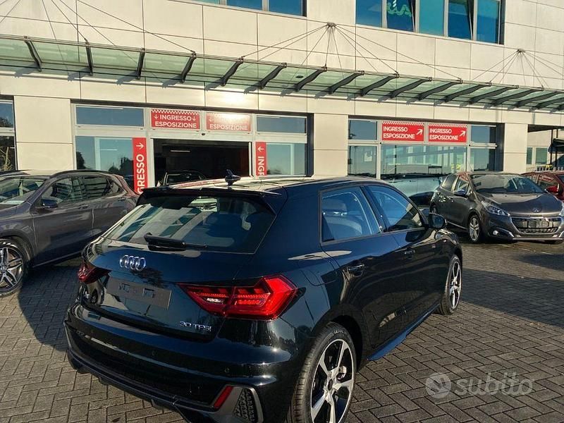 Nuova Audi A1 Black Edition 116 CV (85 kW) 2025 Nero Berlina