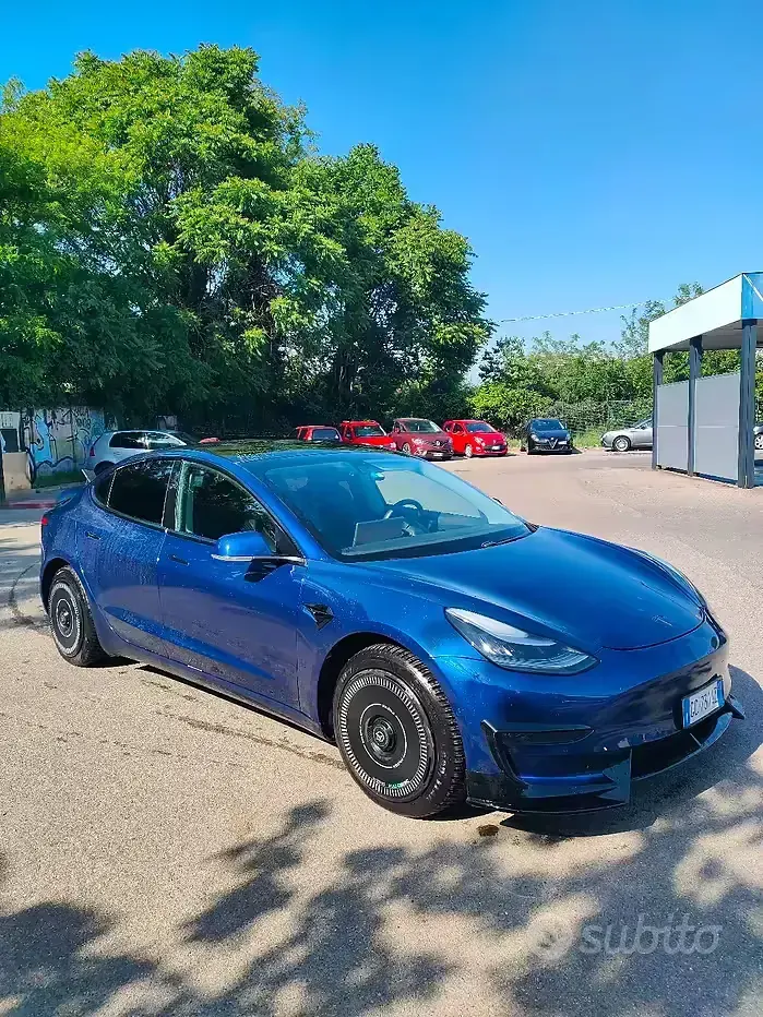 Usata Tesla Model 3 Long Range AWD 152 kW (208 CV) 2020 Blu Berlina