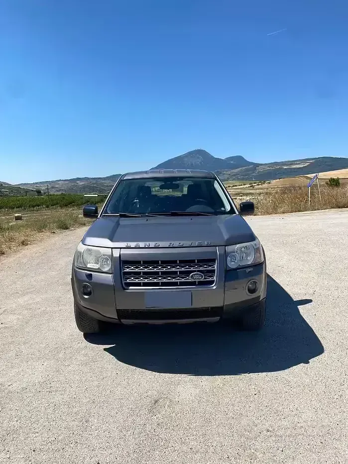 Usata Land Rover Freelander 2 160 CV (117 kW) 2010 Grigio SUV