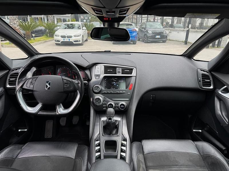 Usata DS Automobiles DS5 Sport Chic 150 CV (110 kW) 2015 Argento Utilitaria