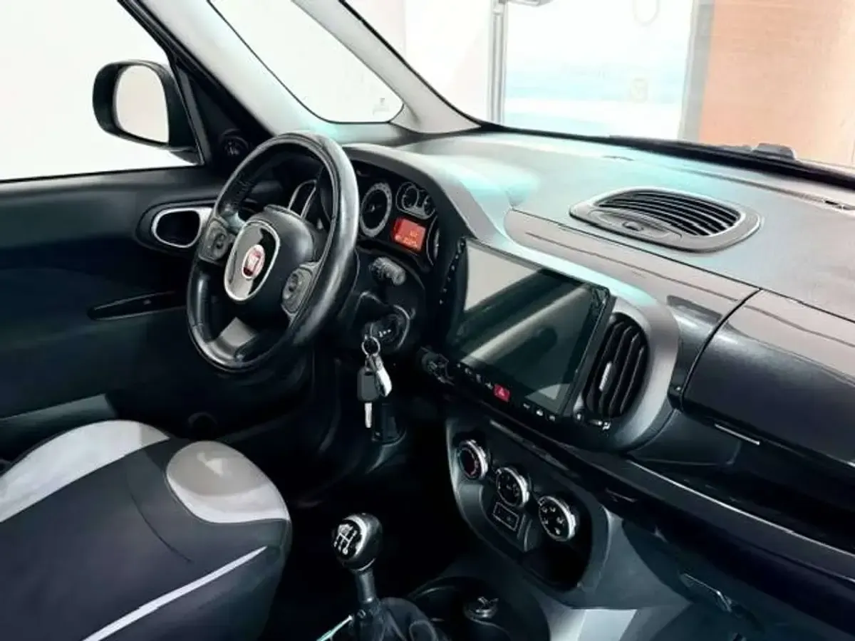Usata Fiat 500L Living 95 CV (69 kW) 2016 Grigio Monovolume