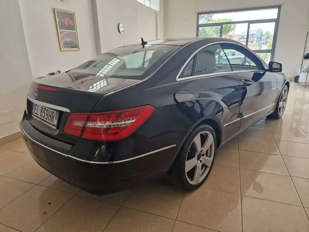 Usata Mercedes E220 Avantgarde 170 CV (125 kW) 2011 Coupé